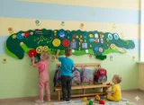 Настенный игровой модуль «Крокодил: Ниточки и колёсики» 202654852 галерея 1