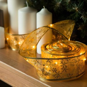 НИТЬ Лента "Снежинки золотистые" 10 м, ширина 6 см, LED(роса)-100-USB, фиксинг, ЖЕЛТЫЙ 