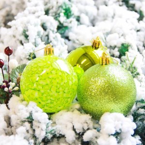 Новогодние шары Фрэско (набор 12 шт.), зелёные 