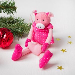 Мягкая игрушка "Розовая хрюшка в лапках сердечко" цвета МИКС, 20 см 