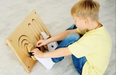 Панель-лабиринт «Рисуем ногами №4 Воронка и волна» 28978ПР галерея 1